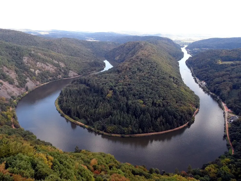 萨尔河湾